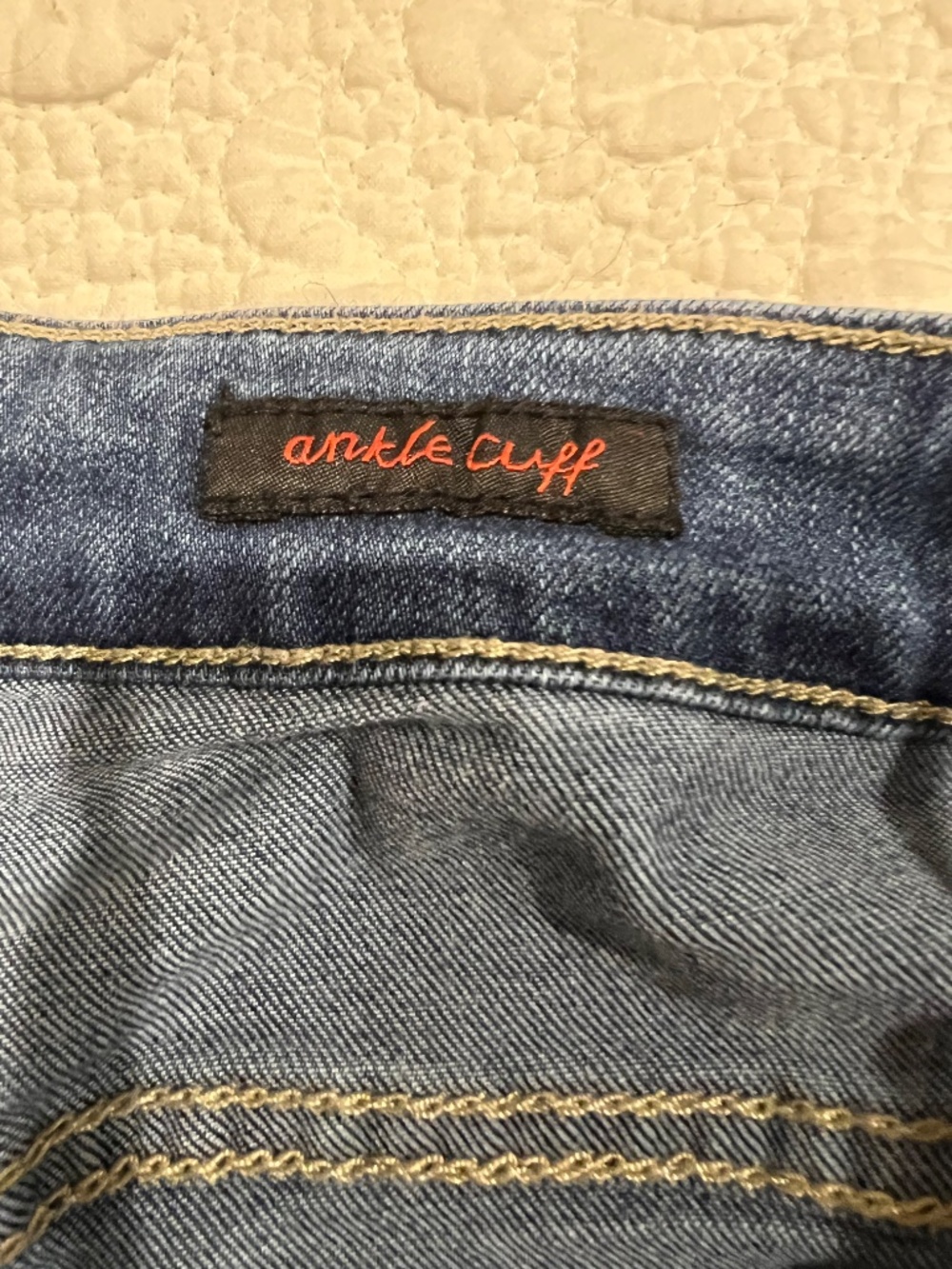 Earl EUC Ankle Cuffed Jeans - Picture 9 of 14